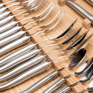 menagere-24-pieces-laguiole-tout-inox-prestige